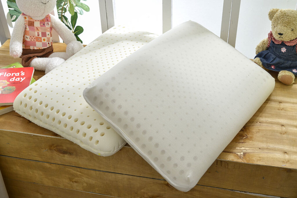 天然乳膠枕頭具有許多優點，製造方設計了多種型式、尺寸與規格，提供消費者選擇