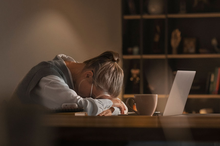 熬夜對身體健康有風險